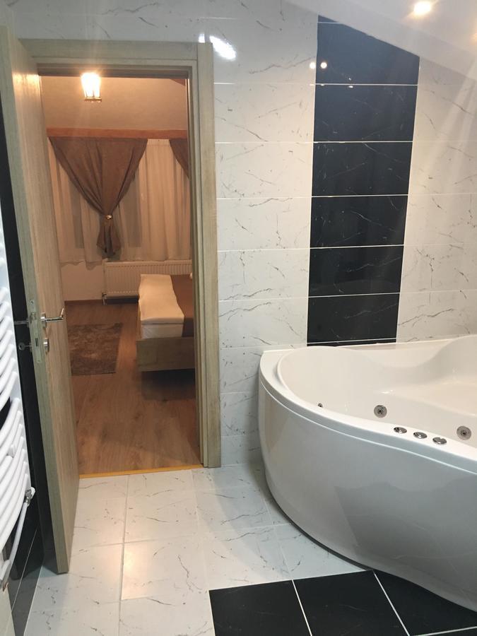 Bed And Breakfast Divanhana Novi Pazar Eksteriør bilde